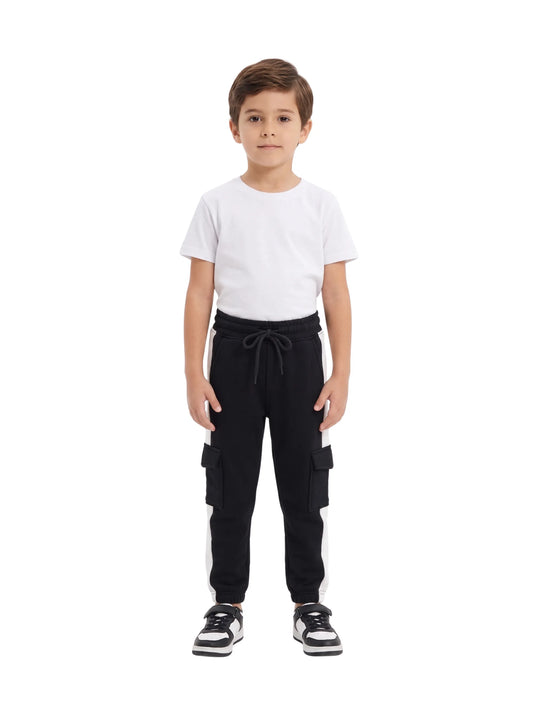 Boys' black cargo sweatpants with white side stripes and jogger fit from TREE