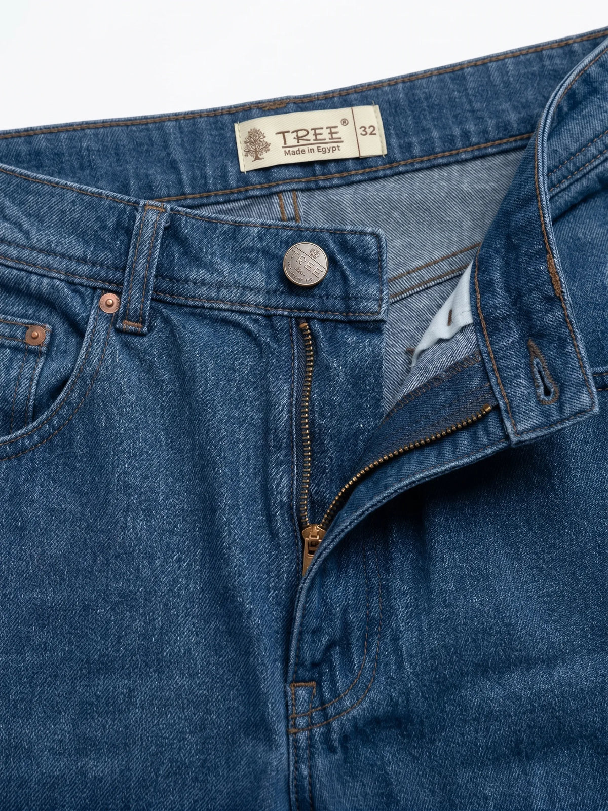 Men's blue wide-leg jeans with fixed waist and button closure by TREE   