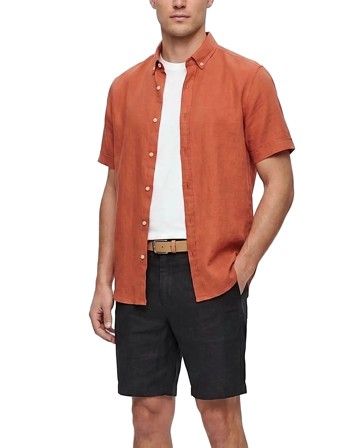Front view of a model wearing a men's summer short-sleeve button-down shirt in a regular fit by TREE.