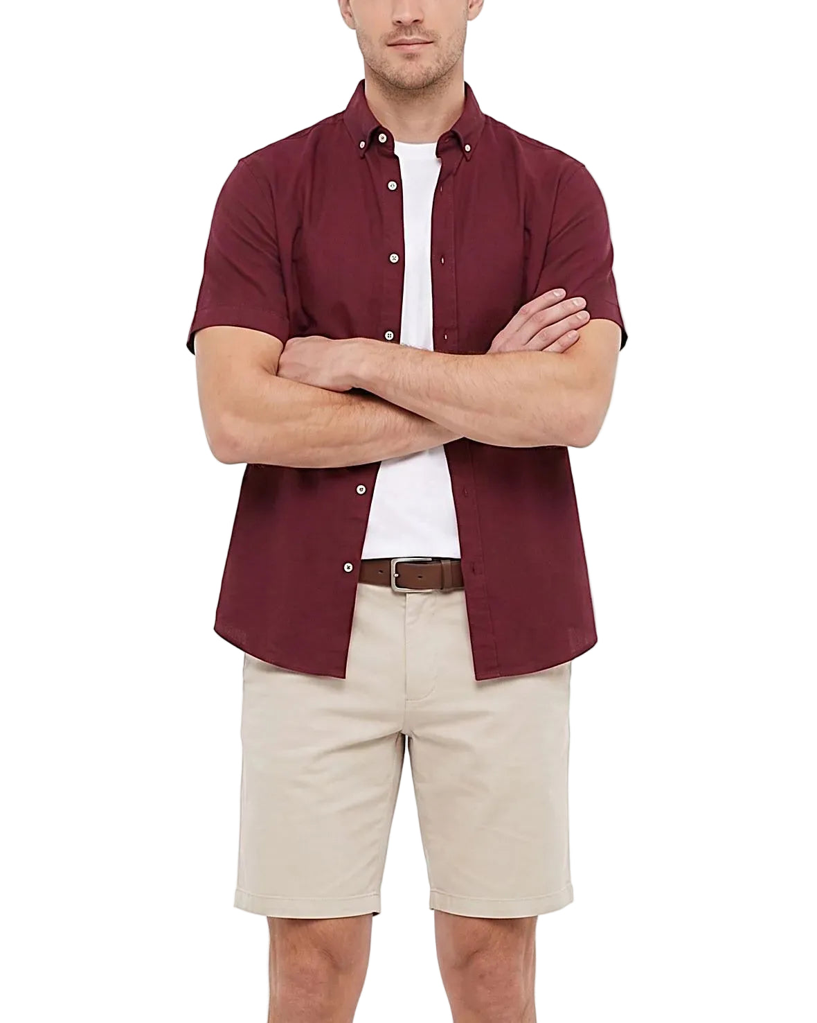 Front view of a model wearing a men's summer short-sleeve button-down shirt in a regular fit by TREE.