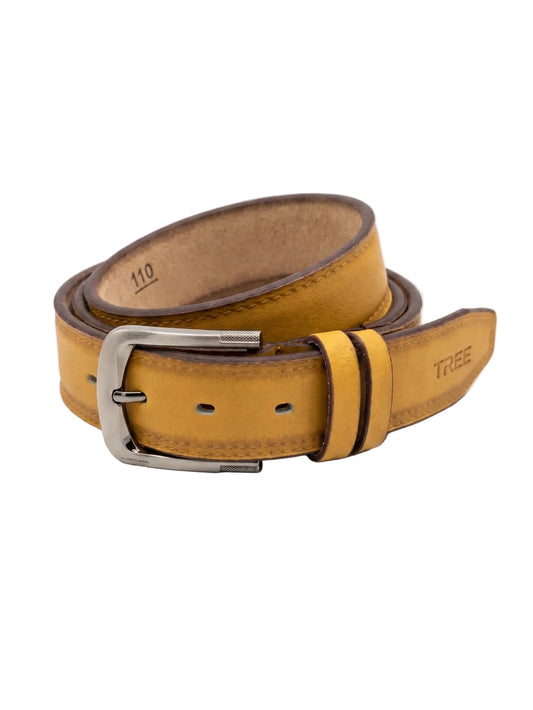 Close-up view of a men's casual genuine leather belt featuring a silver metal buckle by TREE.