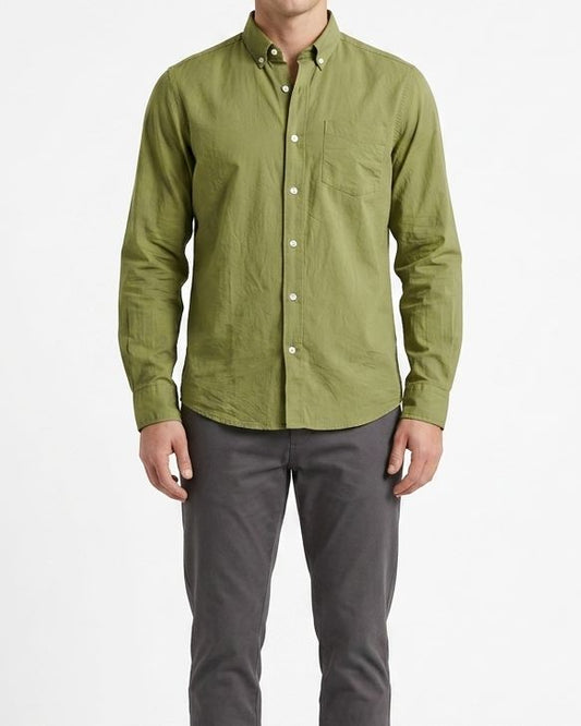Men's long-sleeve casual button-down shirt with front chest pocket